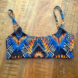 Pretty little thing, colored bikini top. Size S